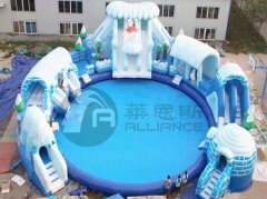 
				充气水滑梯与充气水池构建快乐嬉水乐园