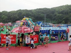 
				郑州莱恩斯游乐设备公司努力与客户实现双赢