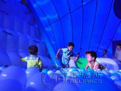 鲸鱼岛儿童乐园让孩子流连忘返