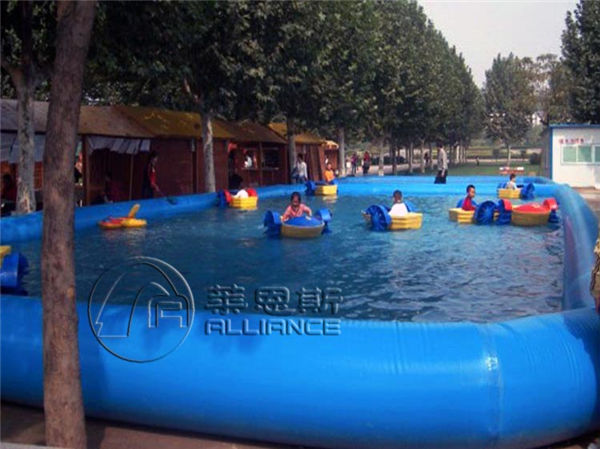 普通滑梯和水上滑梯有什么区别