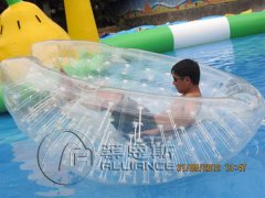 充气水上乐园设备安全保障游客趣味体验