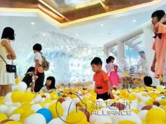 选择水晶宫海洋球乐园让家长更放心