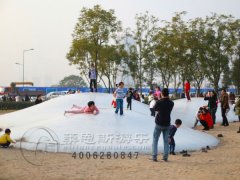 儿童云朵乐园是亲子互动的理想游乐场所