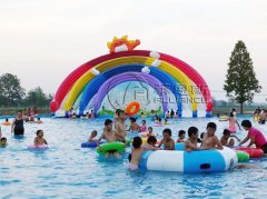 生态农庄怎么搭建充气水上乐园设备