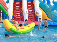 水上充气漂浮玩具价格差异原因分析