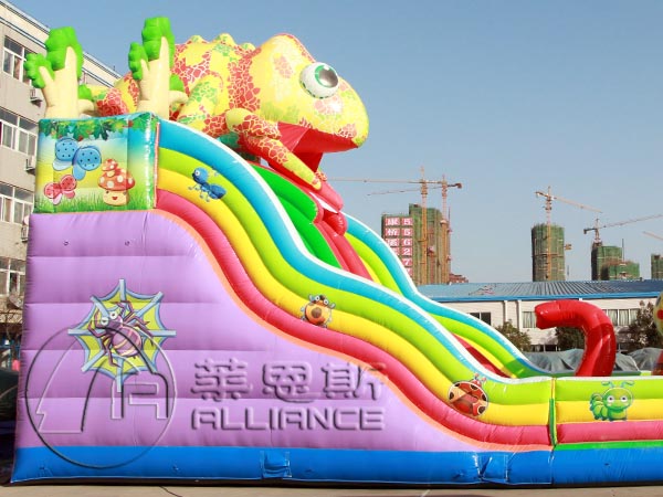 郑州莱恩斯:充气攀岩应该怎么使用呢